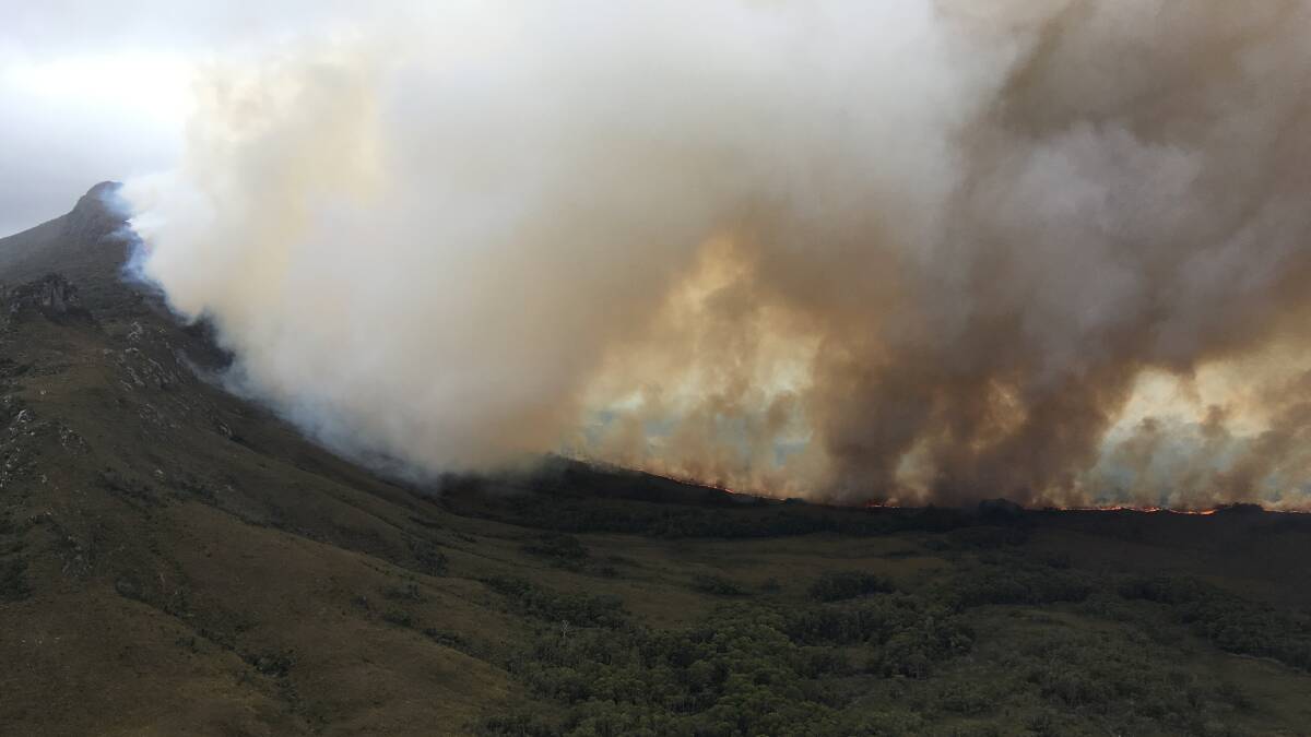 STILL BURNING: The Gell River fire has burnt 20,000 hectares on the South-West. Picture: NSW RFS