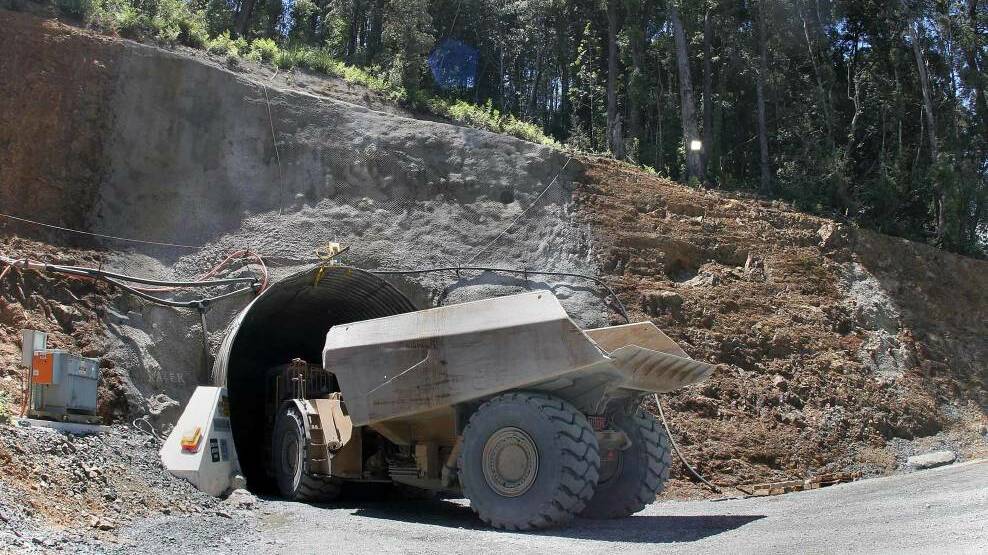Labor to give mining royalties to West Coast