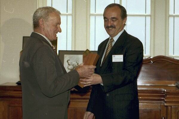 Cyclist Graeme French accepts his Sporting Hall of Fame award from then-Premier Jim Bacon in 1998.