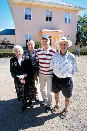 Mary Williams and her brothers Lawrence, Len and Bob Pitt attended yesterday's auction of their former home. Pictures: PETER SANDERS. (1/2)
