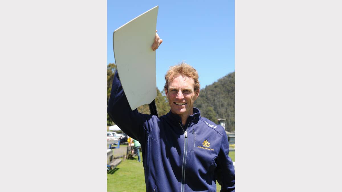 Tasmanian Olympian Anthony Edwards has announced his intention to retire from rowing.