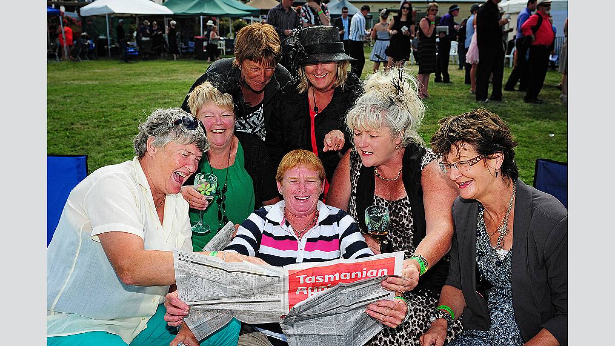 Wednesday January 9 2013  photo:  Phillip Biggs  report:  Terry Morris Devonport Cup:  Rosemary Paton of Ulverstone, Janine Mott of Ulverstone, Janet Knott of Ulverstone, Sharon  Crowden of Ulverstone, Debbie Lutwyche of Ulverstone, Carolyn Hickey of Ulverstone, Luanne Bennett of West Pine