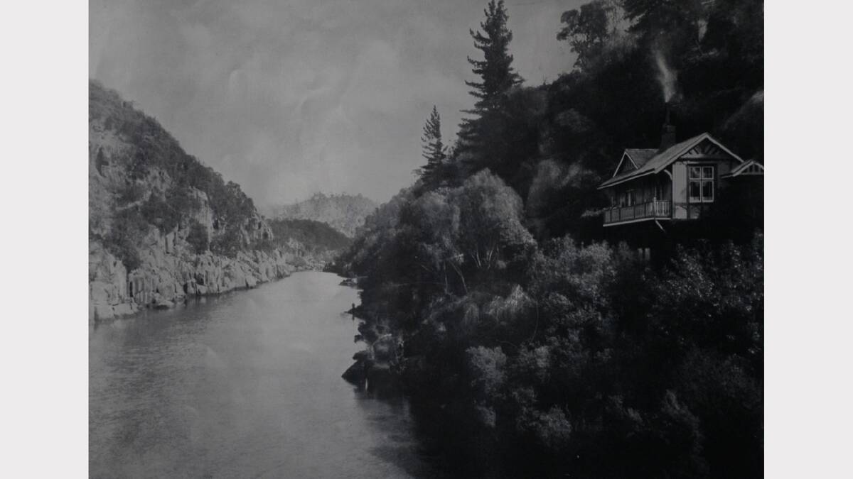 The Gorge, from King's Bridge. November, 1922